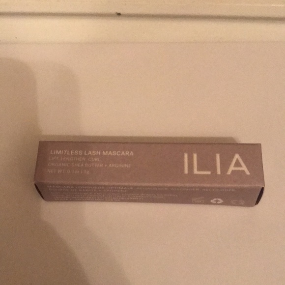 Makeup Sample Set - Picture 5 of 6